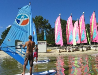 Decouvrir la planche a voile a Maubuisson